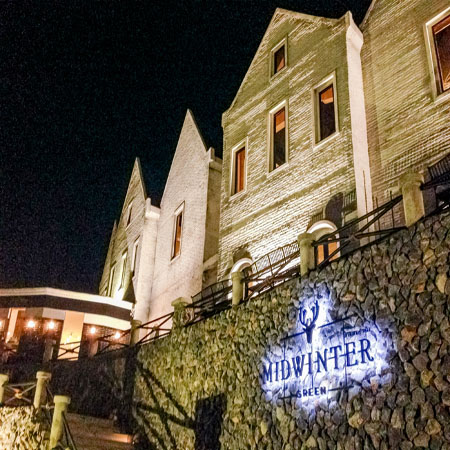 มิดวินเทอร์ MIDWINTER ร้านอาหาร